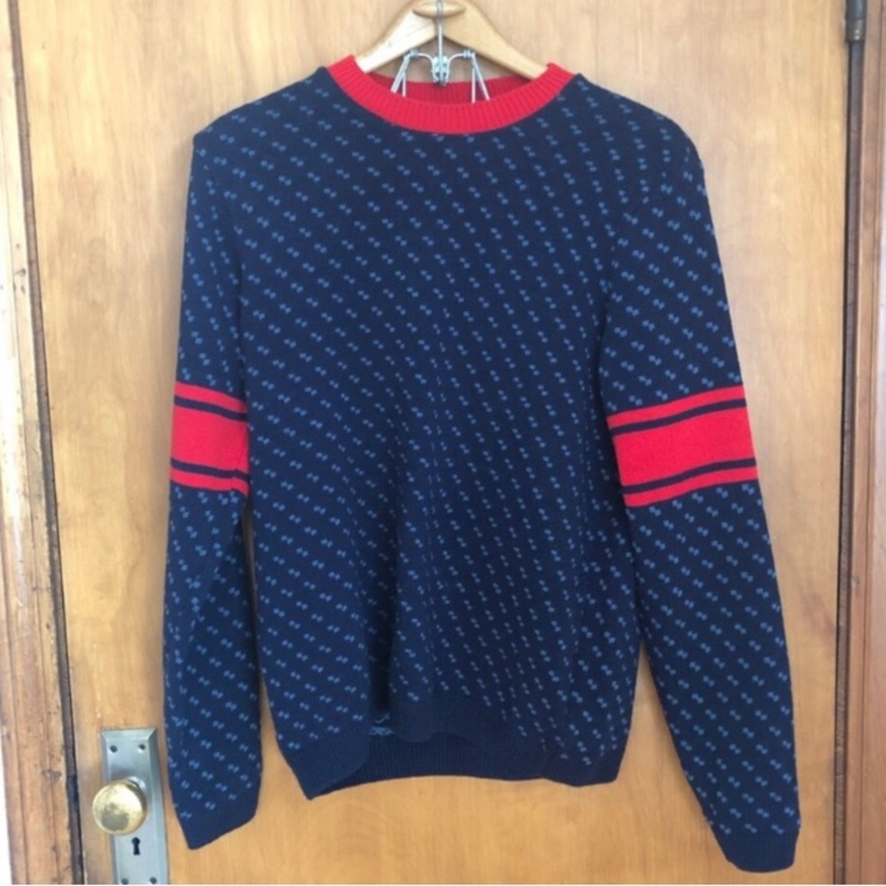 Vintage Men’s Topman Blue Sweater in excellent condition and made in the UK.